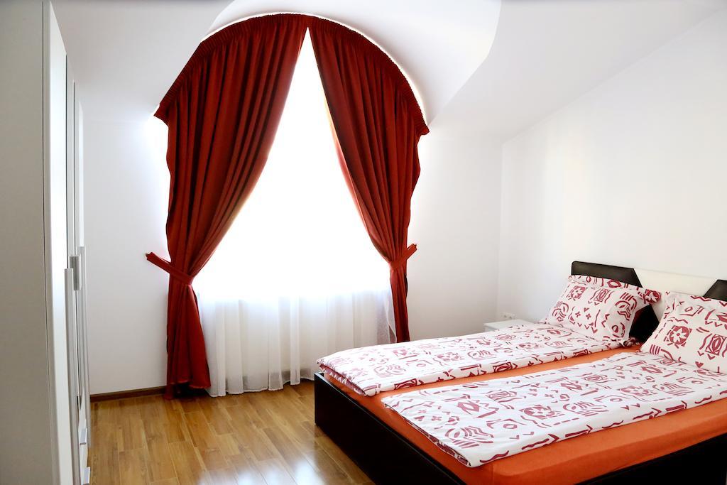 Vila Nona Apartment Sibiu Quarto foto
