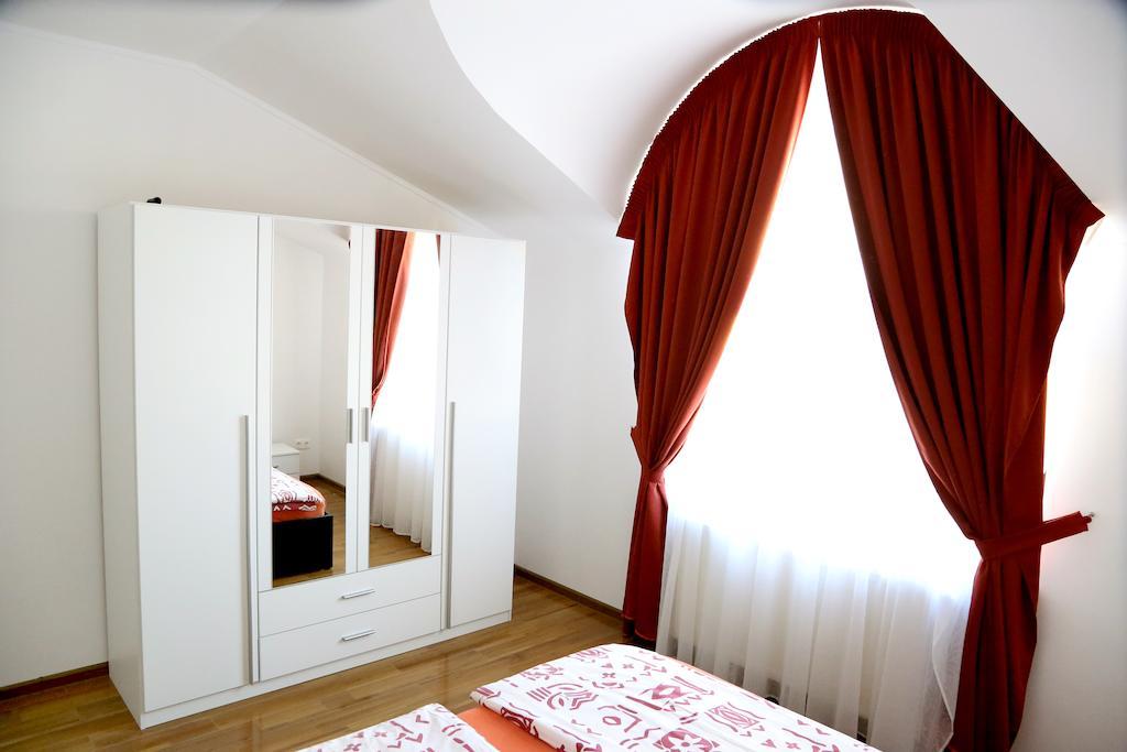 Vila Nona Apartment Sibiu Quarto foto